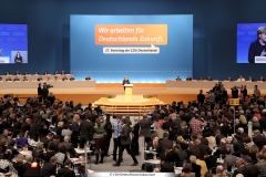CDU Bundesparteitag 2014 Mehr Raum für den richtungsweisenden Dialog Hauptbühne Projektion Presse Angela Merkel
