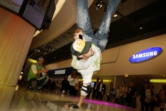 Samsung IFA 2006 Messeshow Breakdancer Closeup