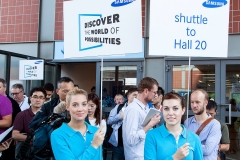 Samsung IFA 2013 Discover the World of Possibilities Shuttle Service Hostessen