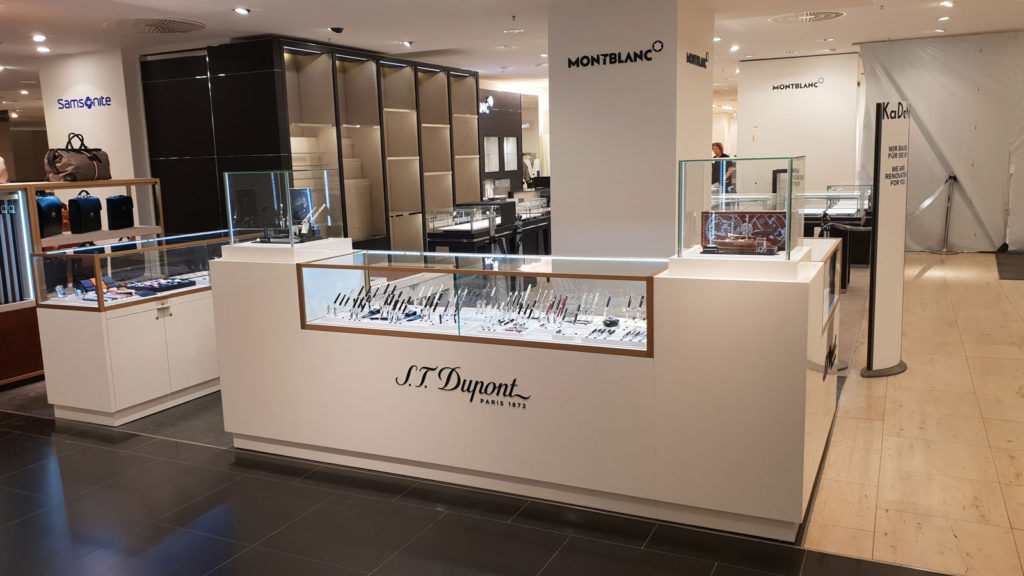 S.T. Dupont Deutschland KaDeWe Shopgestaltung 2017 Luxus Accessoires Shopausbau Shop Konzept Ausbau Umgestaltung Gestaltung Umbau