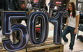 Levis Dockers Sales Promotion 2014 Verkaufsförderung Ikone Jeans Hosen Levi‘s® 501™